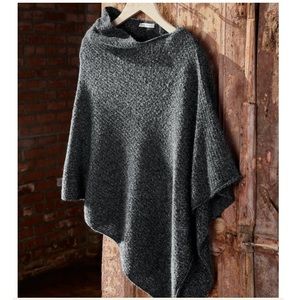Women’s Cozy Poncho